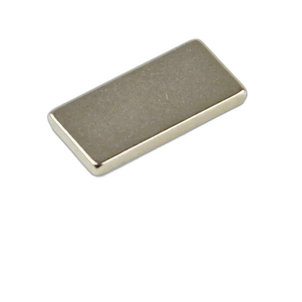 MAGNET 30MM 12 INCH (05c7)